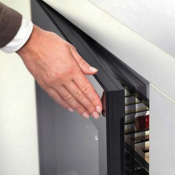 Винный шкаф Dunavox DVN-70.185DB.TO в магазине «На диване» в Костроме  — Выгодная цена