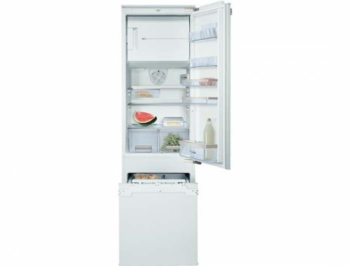 Встраиваемый холодильник Bosch KIC38A51