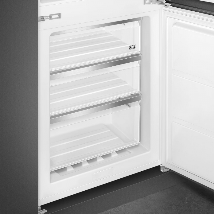 Холодильник SMEG C9174TN5D в магазине «На диване» в Костроме  — Выгодная цена